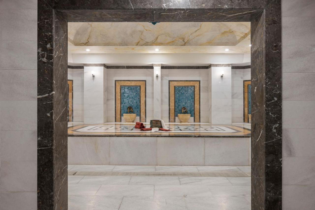 Ramada Resort By Wyndham Lara Анталия Екстериор снимка