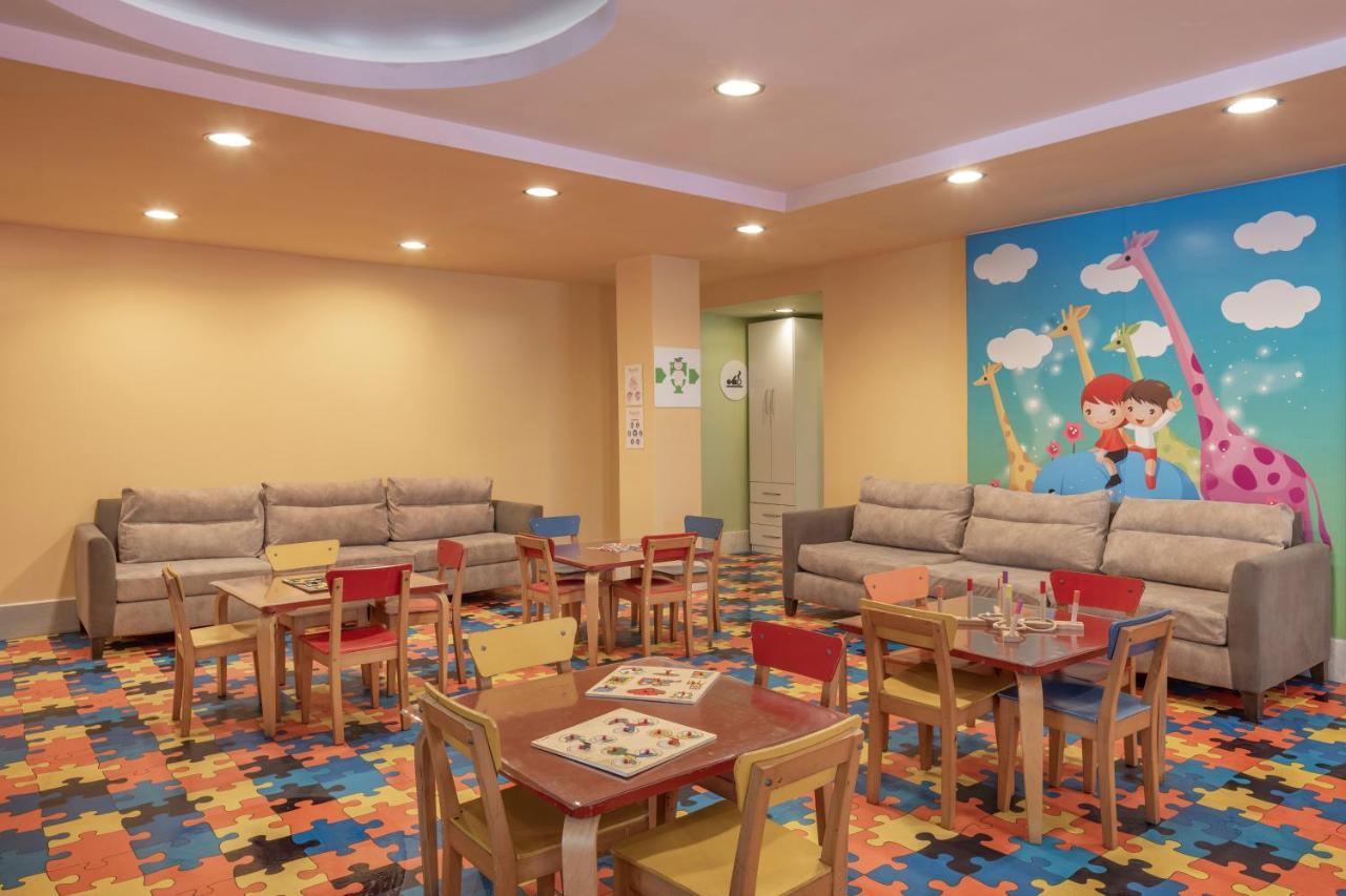 Ramada Resort By Wyndham Lara Анталия Екстериор снимка