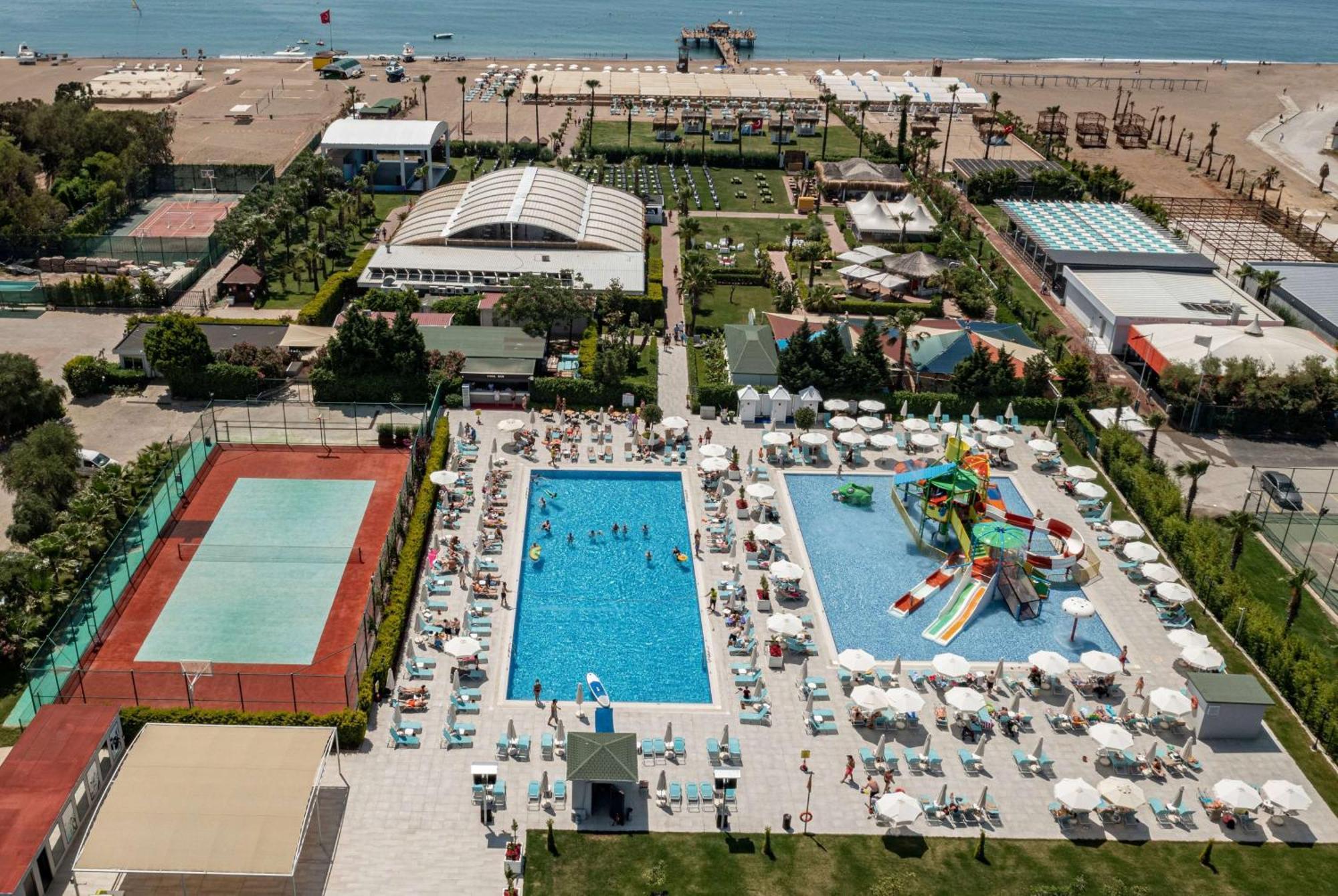 Ramada Resort By Wyndham Lara Анталия Екстериор снимка