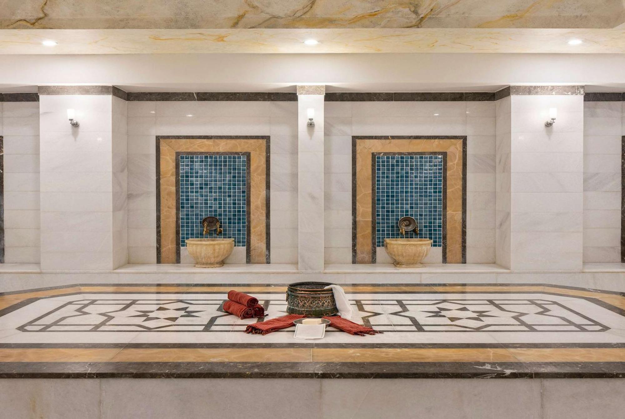 Ramada Resort By Wyndham Lara Анталия Екстериор снимка